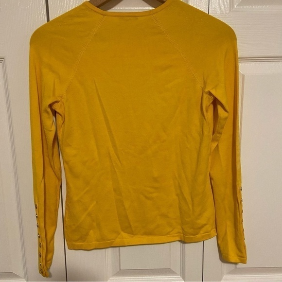 J. Mclaughlin Jamey Knit Lightweight Long Sleeve Sweater Yellow Buttons Small - Picture 4 of 10